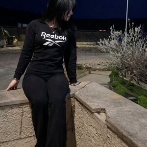Reebok Black Logo Crewneck Sweatshirt
